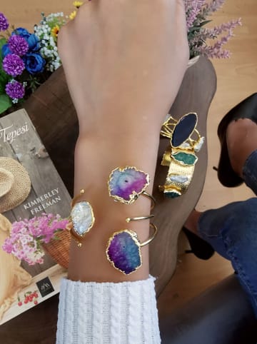 L'Atelier de Gaia Vergulde armband met sierelementen