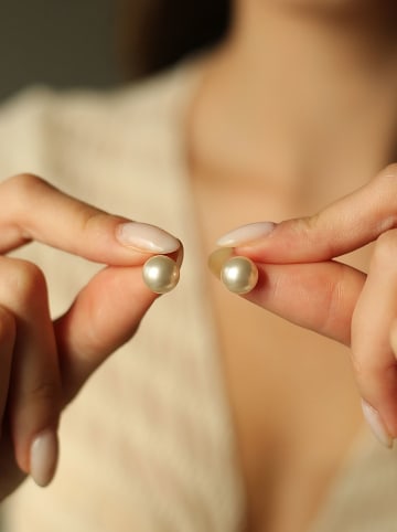 Pierres delicates Pozłacane kolczyki-wkrętki z perłami