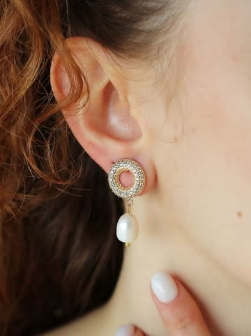 Pierres delicates Vergulde oorstekers met parels