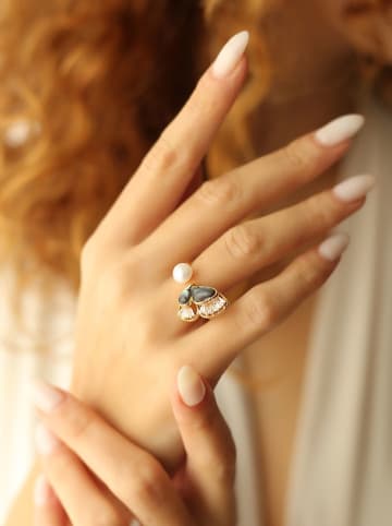 Pierres delicates Vergold. Ring mit Perle und Perlmutt