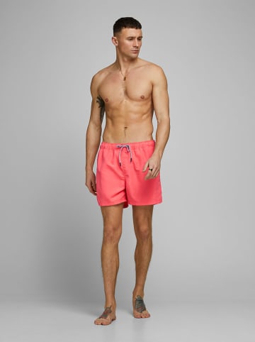 Jack & Jones Szorty kąpielowe "Aruba" w kolorze koralowym