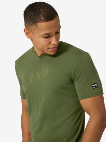super.natural Trainingsshirt "Hiking" groen