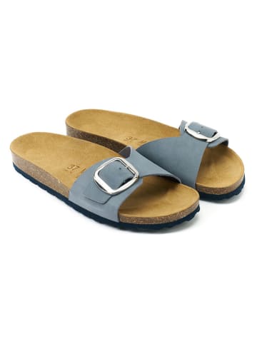 Mandel Leder-Pantoletten "Agata" in Hellblau