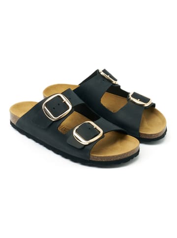 Mandel Leder-Pantoletten "Alberto" in Schwarz