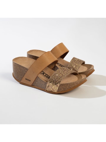 BACKSUN Klapki "Libreville" w kolorze złoto-jasnobrązowym na koturnie