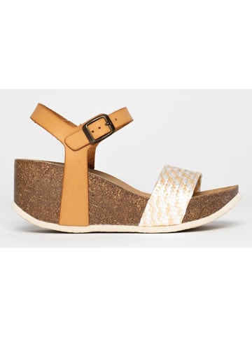 BACKSUN Sandały "Rimini" w kolorze jasnobrązowo-biało-szarym na koturnie