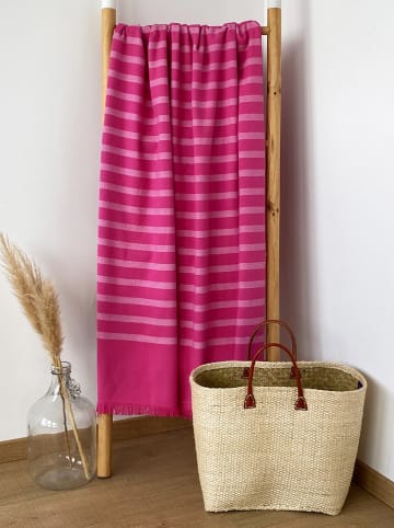 Le Comptoir de la Plage Fouta ''Alanya'' in Fuchsia - (L)180 x (B)140 cm