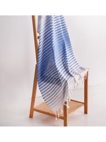 Colourful Cotton Fouta in Blau