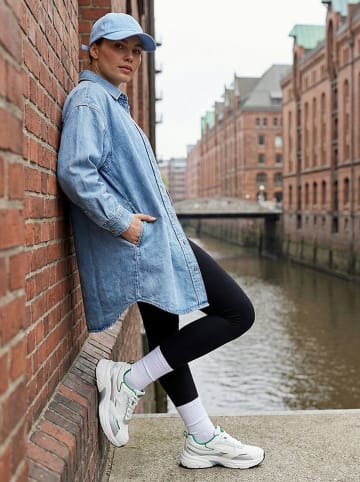 Inselhauptstadt Sneakers in Weiß/ Silber