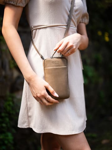 SPARWELL Leder-Handytasche "Offbeat oda" in Beige - (B)11 x (H)19 x (T)2 cm