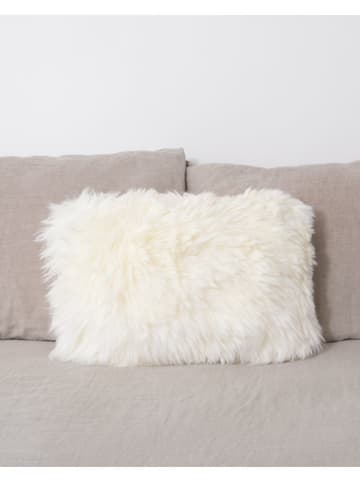 Native Home Schaffellkissen in Weiß