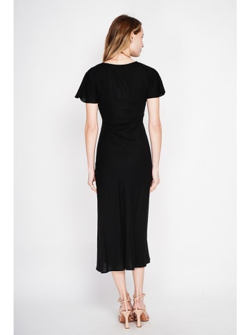 ASSUILI Lniana sukienka w kolorze czarnym