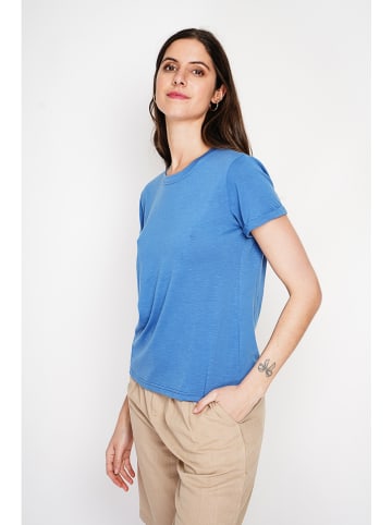 ASSUILI Koszulka w kolorze błękitnym