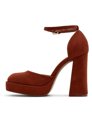 CALL IT SPRING Pumps bruin