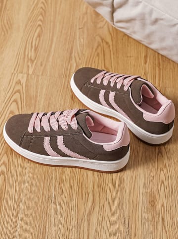 Sixth Sens Sneakers in Braun