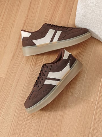 Sixth Sens Sneakers in Braun