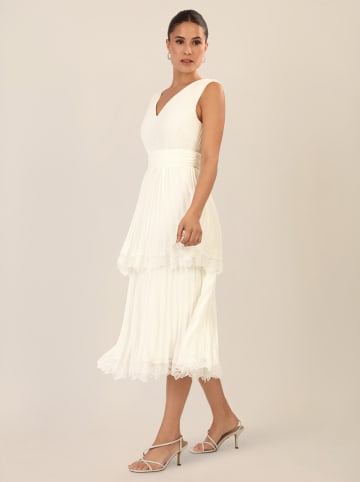 APART Plisseekleid in Creme