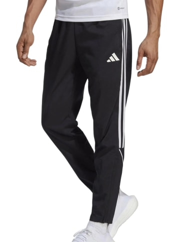 adidas Spodnie dresowe "Tiro 23" w kolorze czarnym