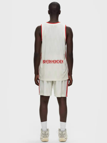adidas Top sportowy "FC Bayern Basketball" w kolorze kremowym