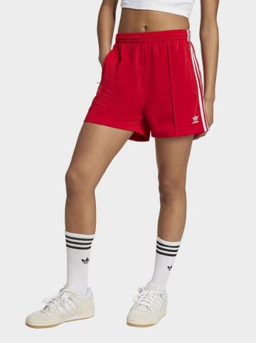 adidas Szorty sportowe "Firebird" w kolorze czerwonym