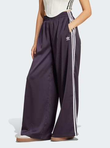 adidas Spodnie dresowe w kolorze fioletowym