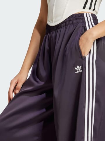 adidas Sweathose in Lila