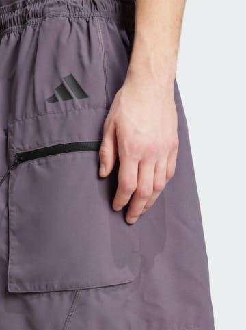adidas Bojówki "City Escape" w kolorze fioletowym