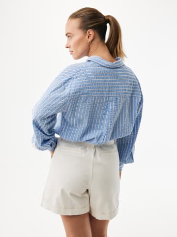 Mexx Bluse in Hellblau/ Weiß