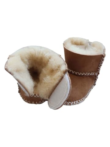 Kaiser Naturfellprodukte Lammfell-Boots in Braun