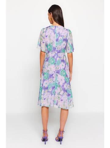 trendyol Kleid in Flieder/ Türkis
