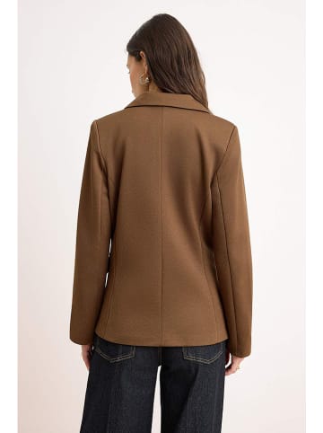 trendyol Blazer in Hellbraun