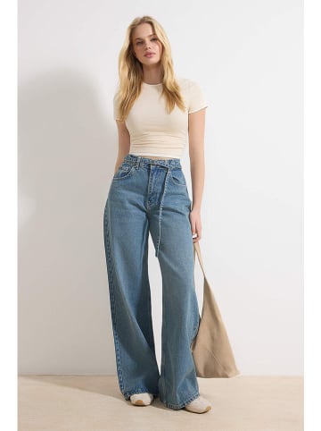 trendyol Jeans - Comfort fit - in Blau