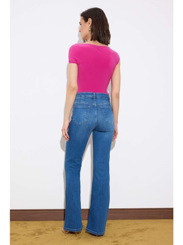 trendyol Jeans - Flare fit - in Blau