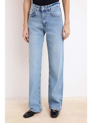 trendyol Jeans - Comfort fit - in Blau