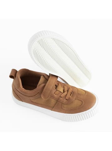 COOL CLUB Sneakers in Hellbraun