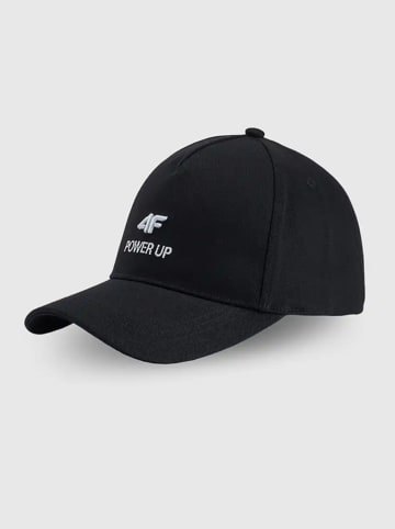 4F Cap in Schwarz