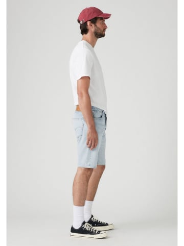 Levi's Bermudy dżinsowe "501" w kolorze błękitnym