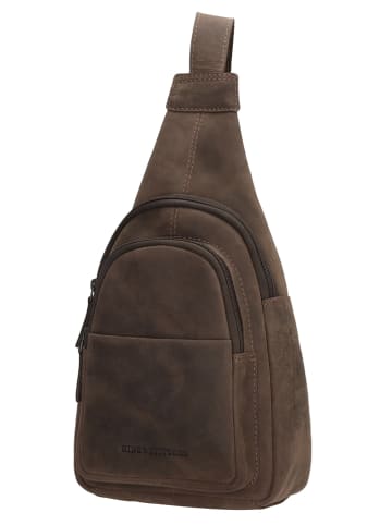 HIDE & STITCHES Leder-Umhängetasche in Braun - (B)18 x (H)33 x (T)8,5 cm