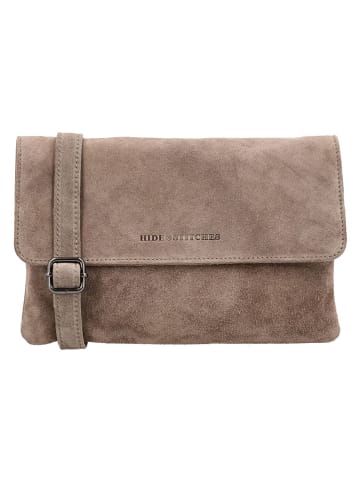 HIDE & STITCHES Leder-Umhängetasche "Brazos" in Taupe - (B)24 x (H)16 x (T)5,5 cm