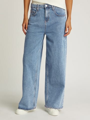 TOMMY JEANS Dżinsy - Loose fit - w kolorze błękitnym