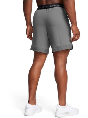 Under Armour Szorty sportowe "Vanish" w kolorze szarym