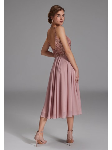 HEY KYLA Kleid in Rosa