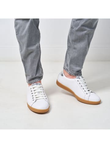 British Passport Skórzane sneakersy w kolorze białym