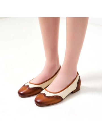 British Passport Leren ballerina's lichtbruin/crème