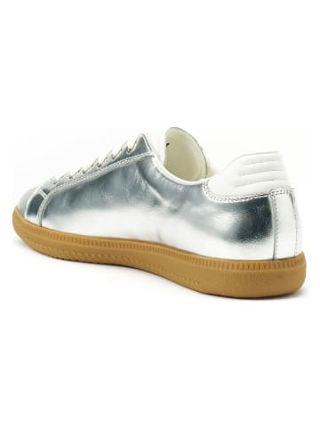 British Passport Leren sneakers zilverkleurig