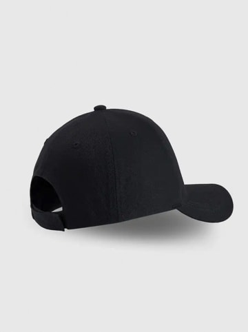 4F Cap in Schwarz