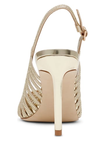 Steve Madden Pumps in Gold