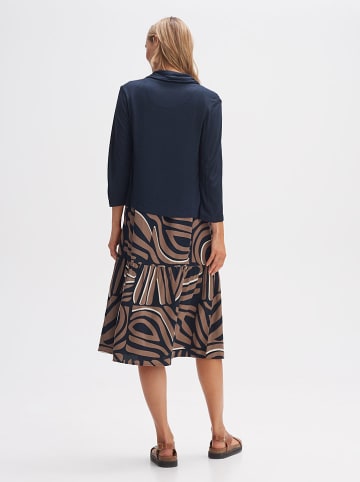 OPUS Cape in Dunkelblau