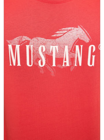 Mustang Koszulka "Austin" w kolorze czerwonym