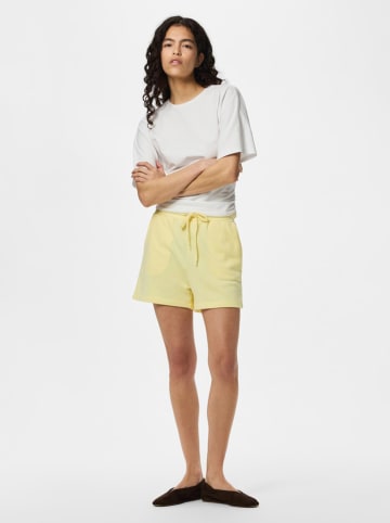 Pieces Sweatshort geel